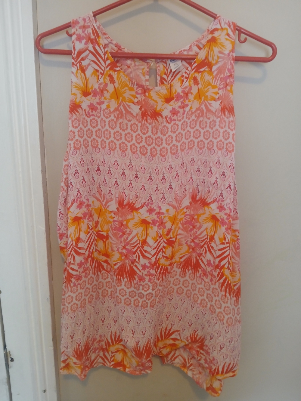 Old Navy Flowy Rayon Sleeveless Floral Top